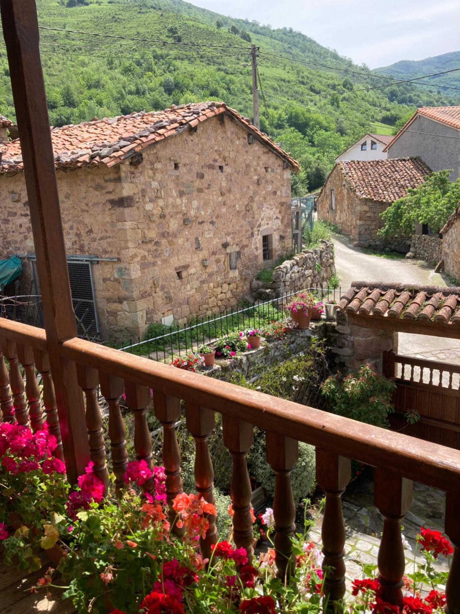 La Valuisilla, Hotel Rural Cicera エクステリア 写真