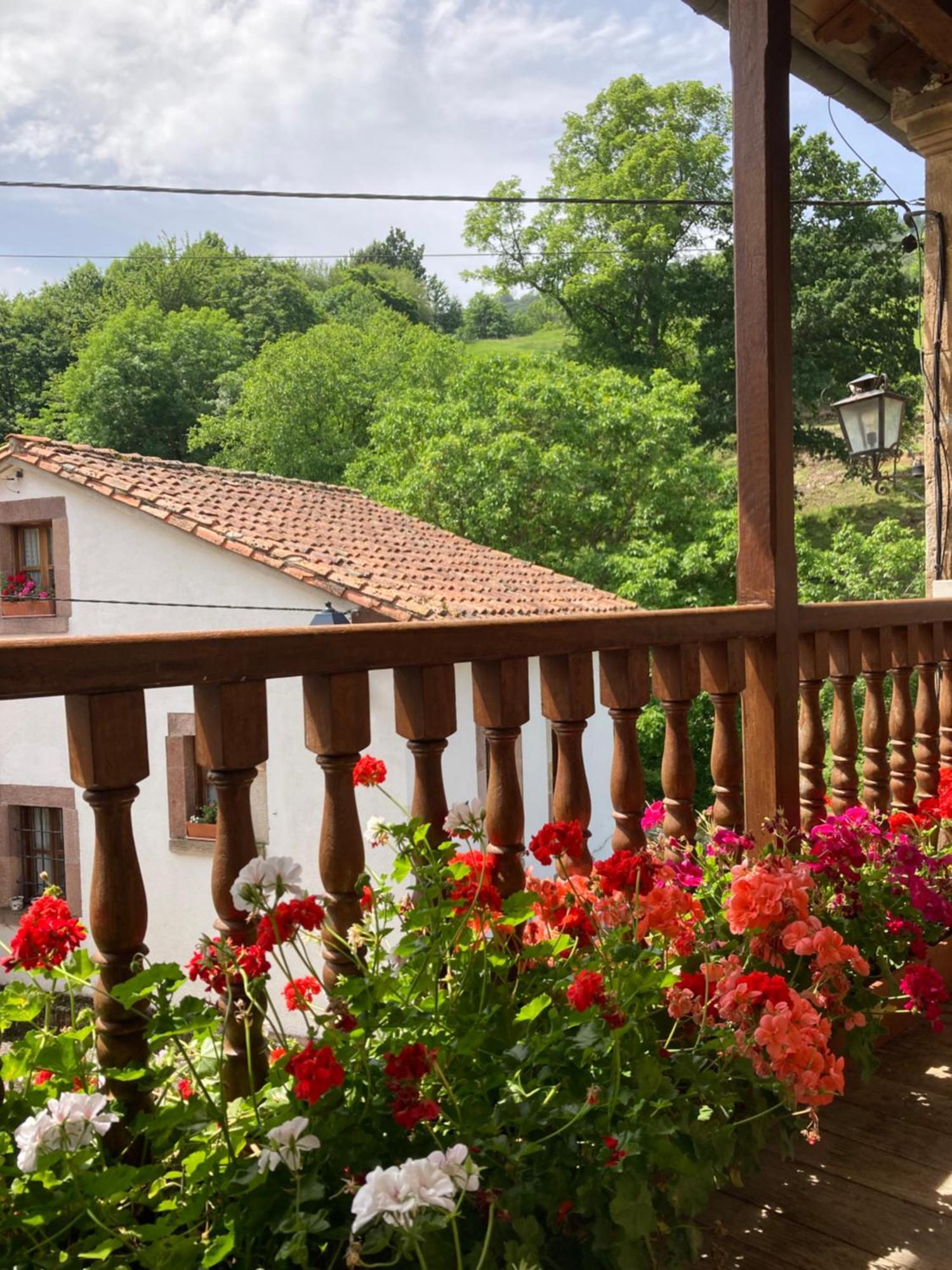 La Valuisilla, Hotel Rural Cicera エクステリア 写真