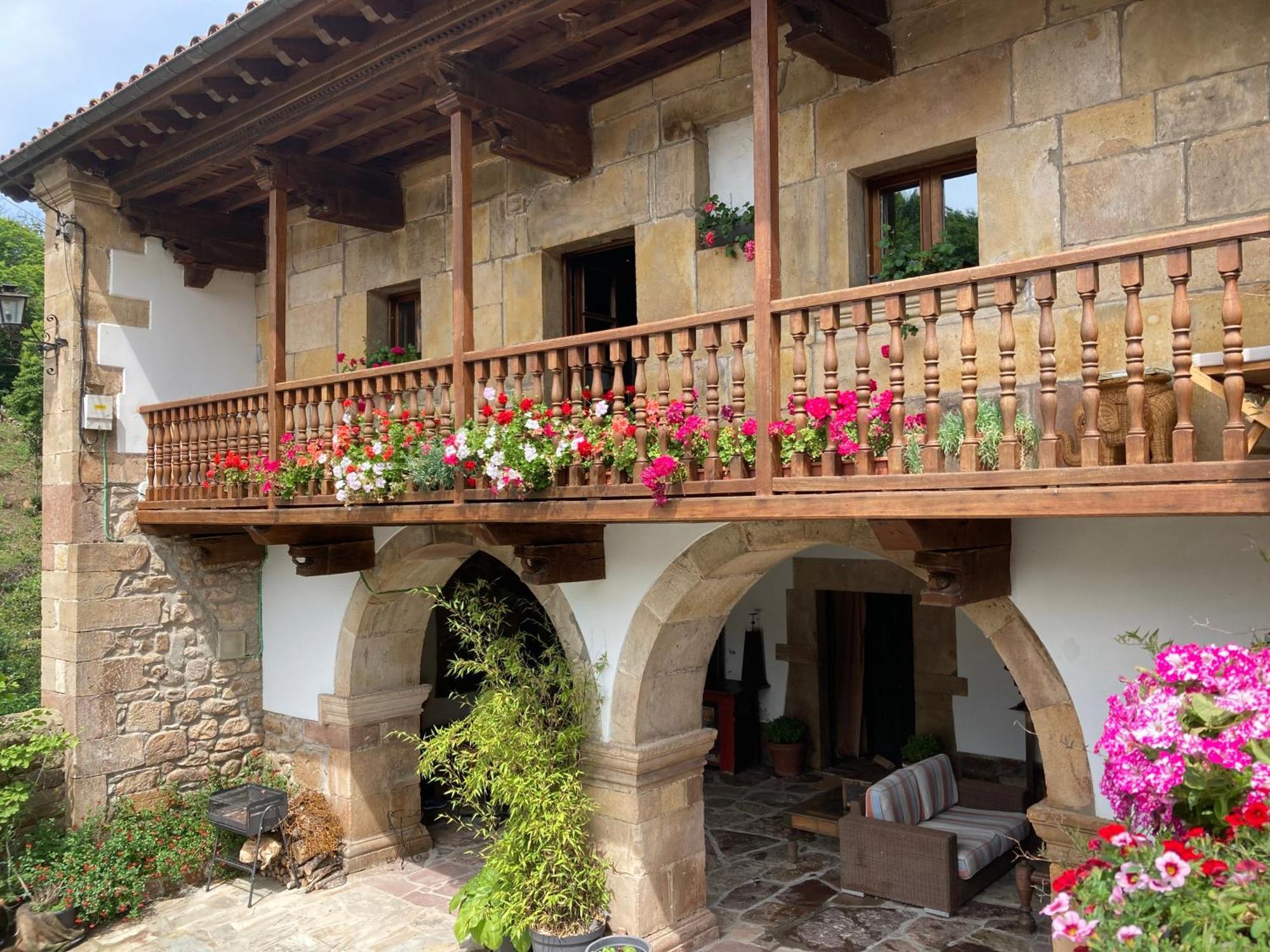 La Valuisilla, Hotel Rural Cicera エクステリア 写真