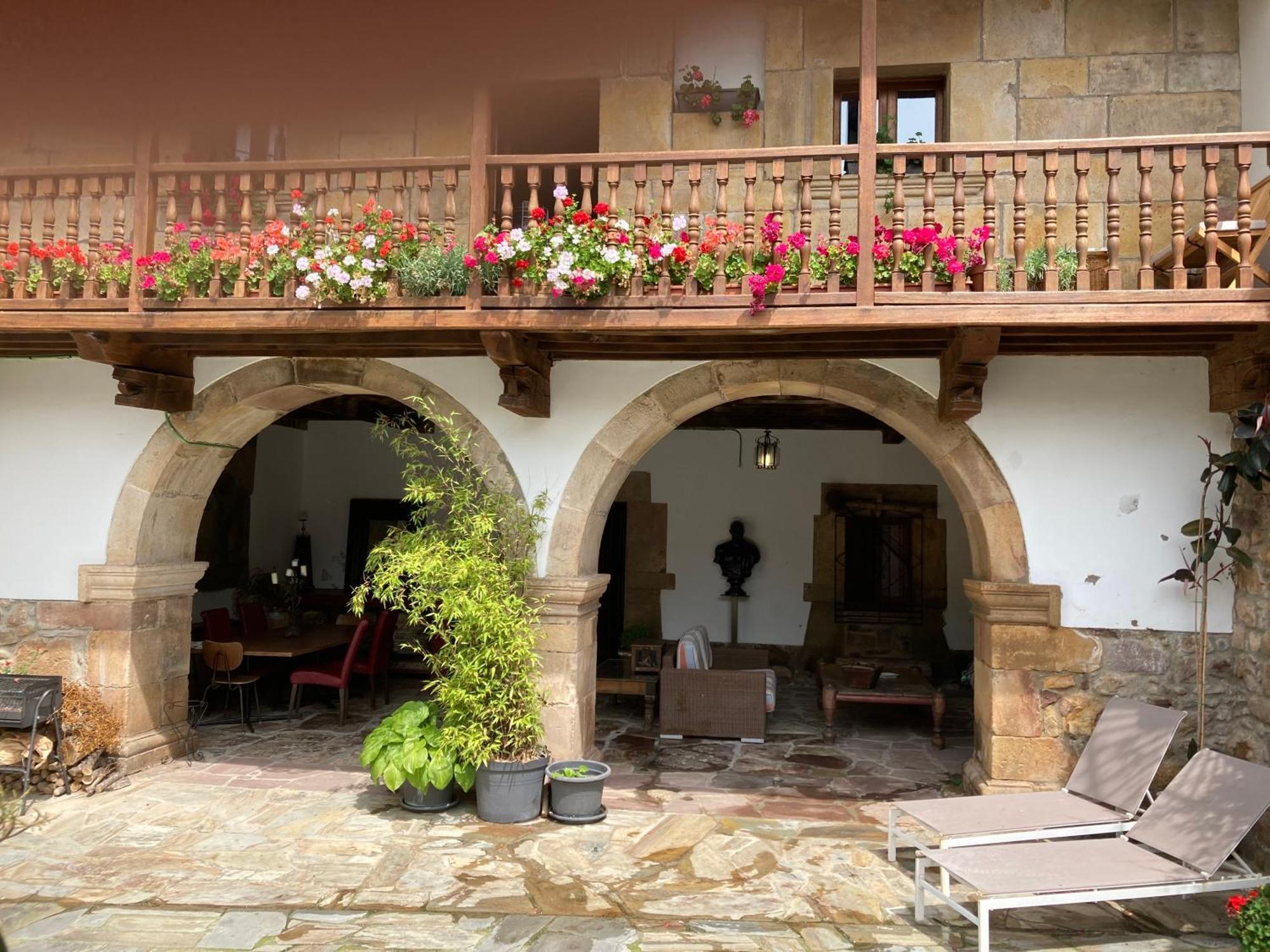 La Valuisilla, Hotel Rural Cicera エクステリア 写真
